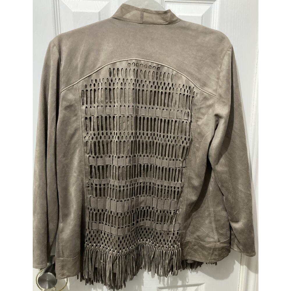 Chico’s Faux Suede Fringe Open Front Jacket Top Taupe Size 1 (M-8) Boho Western - Picture 6 of 9